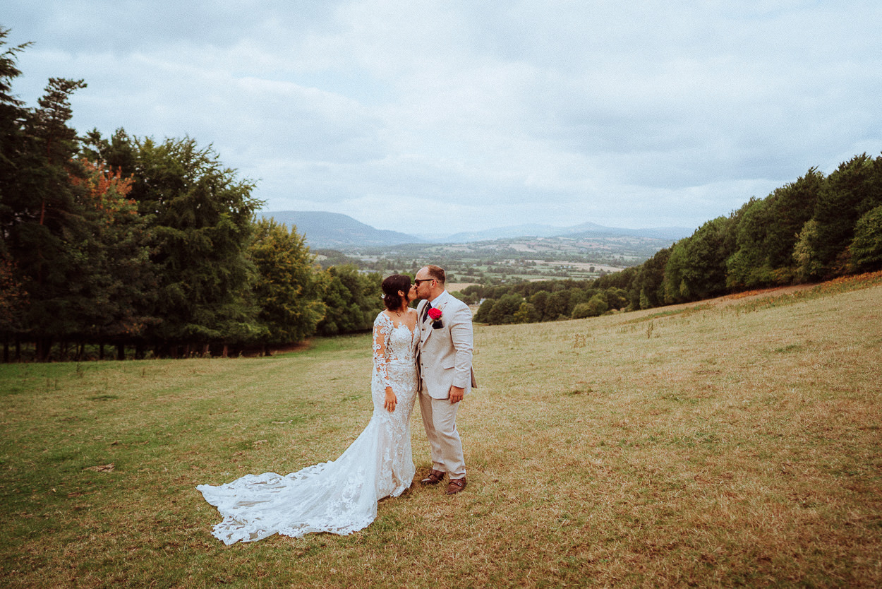 SANT FFRAED HOUSE WEDDING PHOTOGRAPHY 001 SANT FFRAED HOUSE WEDDING PHOTOGRAPHY 001